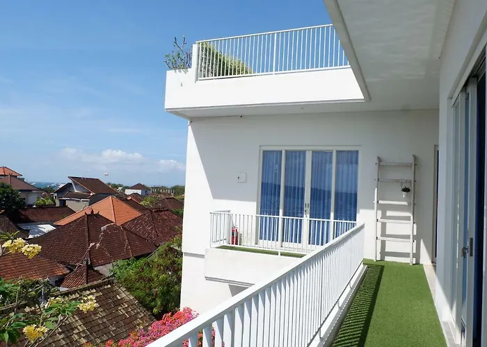 Tepi Segara House *